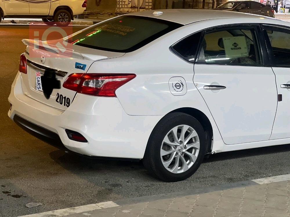 نيسان سنترا